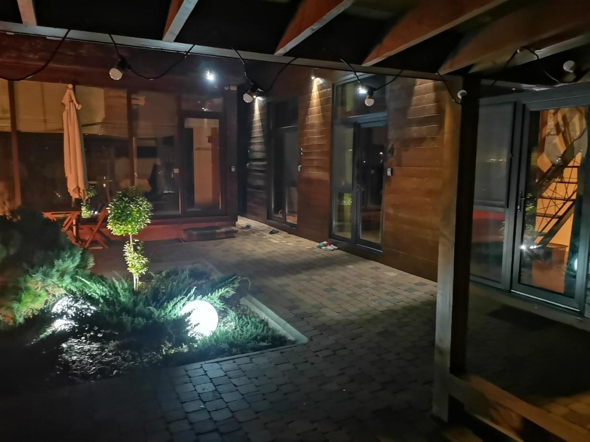 Kopel Haus Villa Balotesti Buitenkant foto